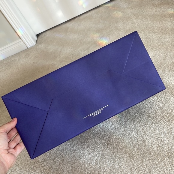 Stuart Weitzman shopper - Picture 7 of 11